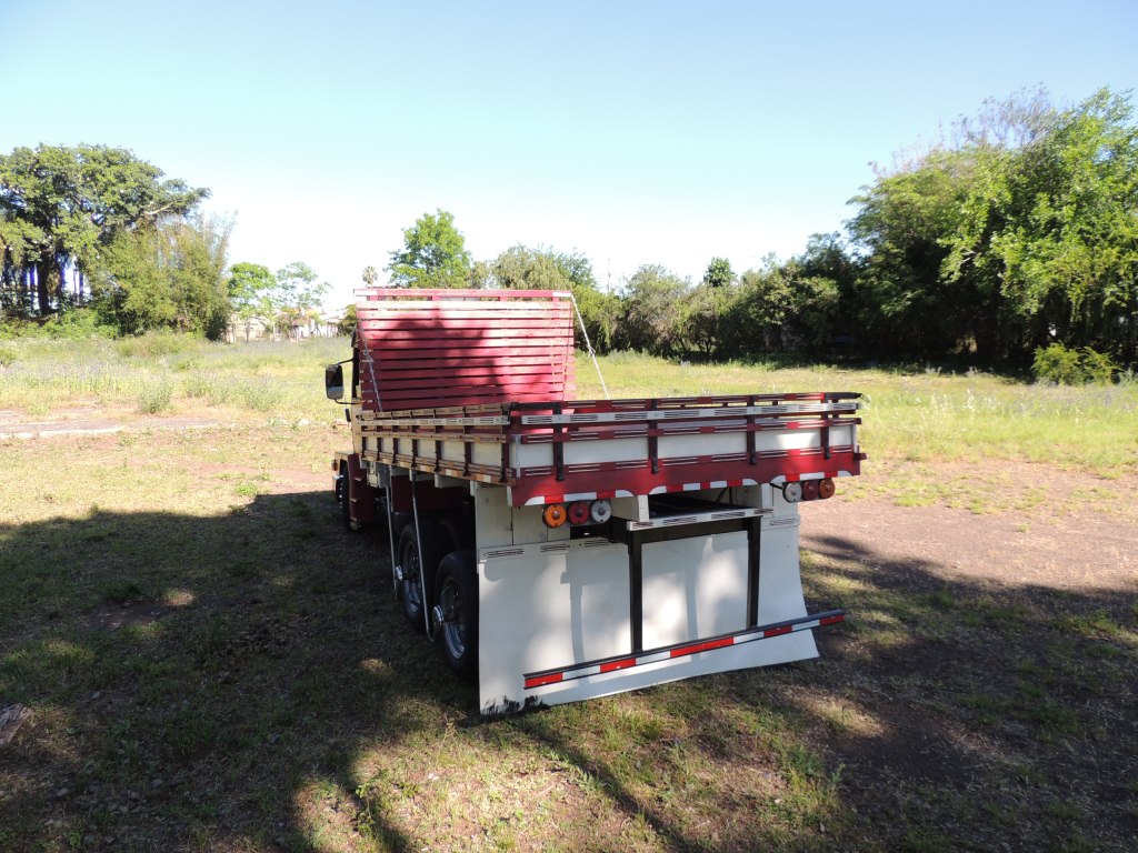 Alegretense cria um caminhão de brinquedo e faz sucesso com réplica de uma  Scania - Alegrete Tudo