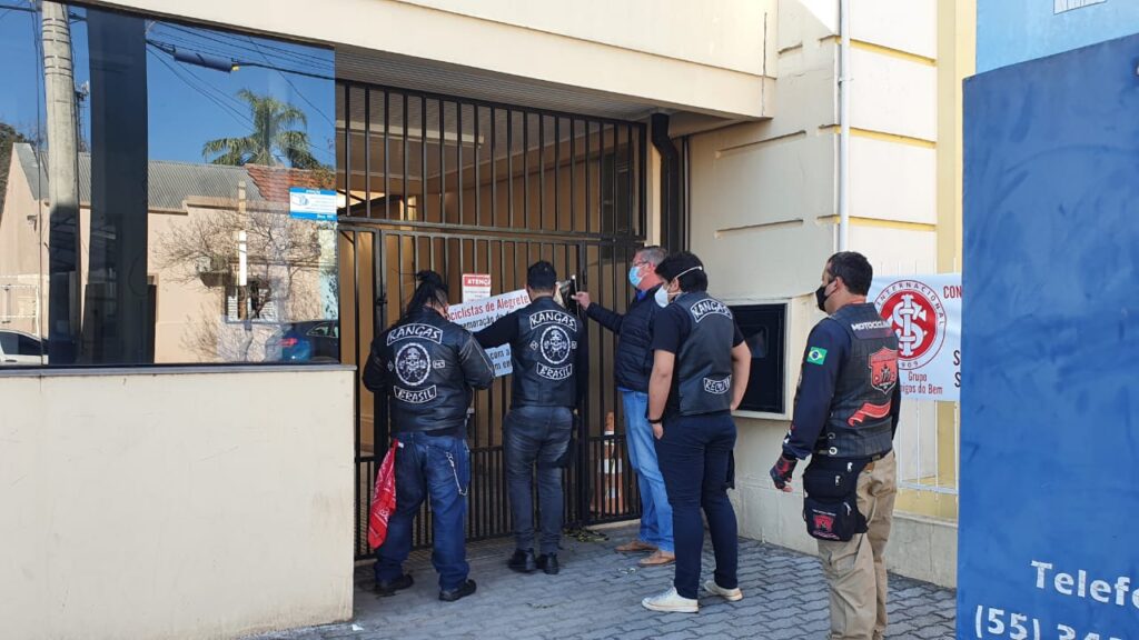 Santa Casa - homenagem aos profissionais - grupo de motociclistas
