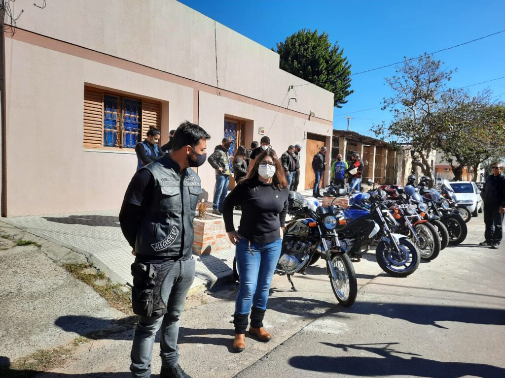 Santa Casa - homenagem aos profissionais - grupo de motociclistas
