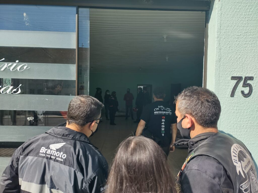 Santa Casa - homenagem aos profissionais - grupo de motociclistas