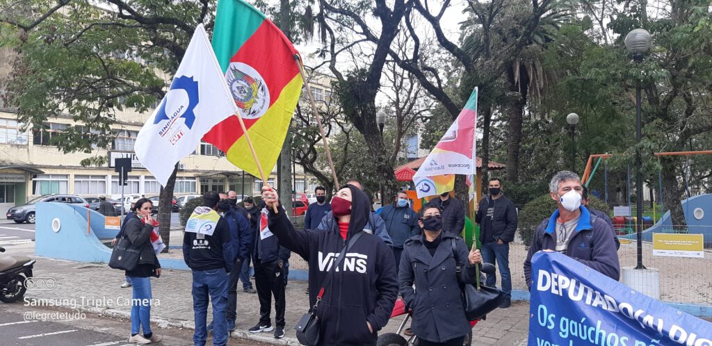 Manifestação contra venda CORSAN