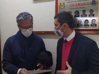 Vereador Vagner Fan faz entrega de Projeto do Hospital Regional do Coração para Alegrete