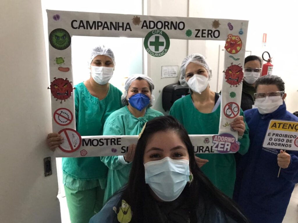 Campanha da CIPA orienta os malefícios do uso de adorno dentro do ambiente hospitalar