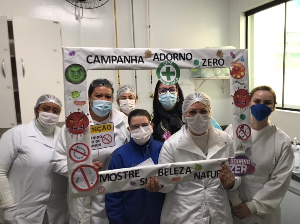 Campanha da CIPA orienta os malefícios do uso de adorno dentro do ambiente hospitalar