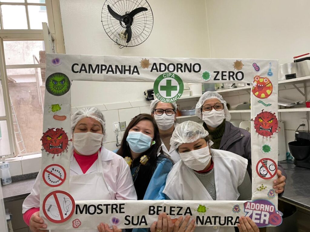 Campanha da CIPA orienta os malefícios do uso de adorno dentro do ambiente hospitalar