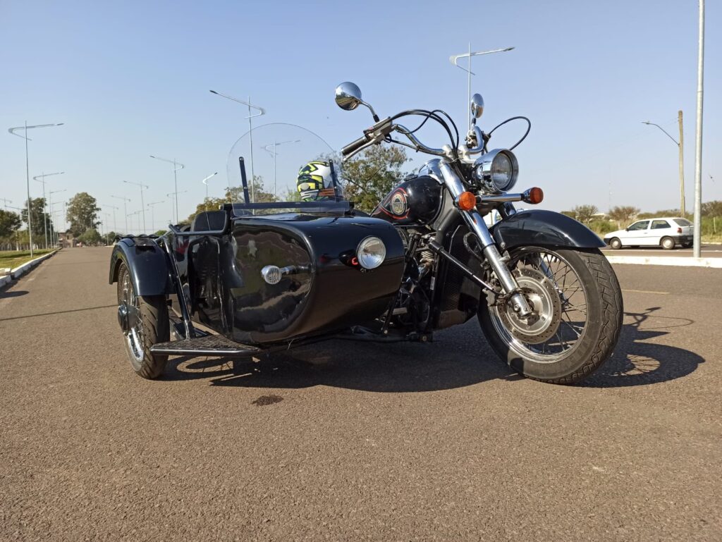 Motocicleta com Sidecar