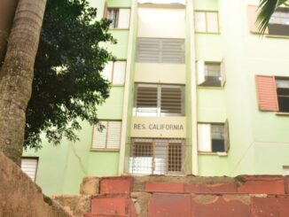 Edifício de onde bebê foi arremessado em Santo Ângelo — Foto: Matheus Farias/Grupo Sepé