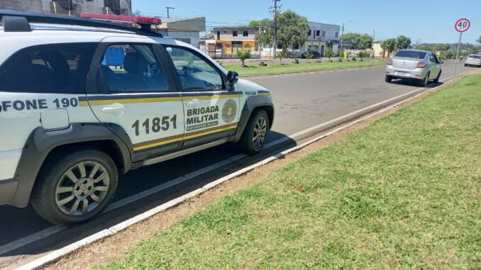 Idosa é atropelada na Avenida Tiaraju Idosa é atropelada na Avenida Tiaraju