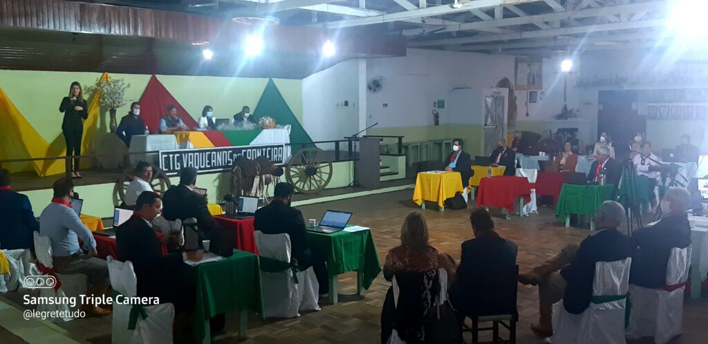 Sessão da Câmara de  Vereadores no CTG Vaqueanos da Fronteira