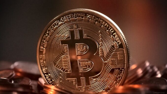 Biticoin começa a tornar-se moeda oficial em alguns países