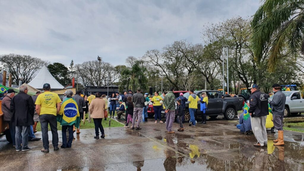 A manifestação dos apoiadores do Presidente foi uma cabal demonstração de força e mobilização