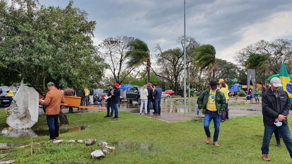 A manifestação dos apoiadores do Presidente foi uma cabal demonstração de força e mobilização