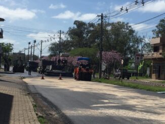 Empresa refaz asfalto na Eurípedes Brasil Milano