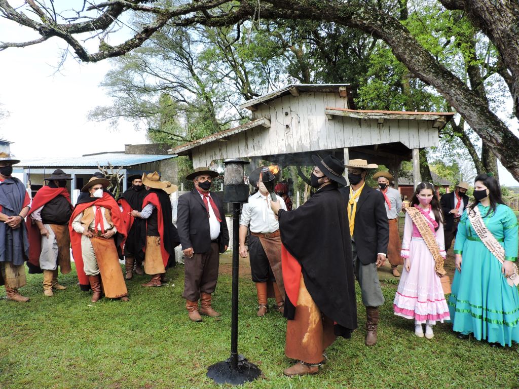 Festejos Farroupilhas - Chegada da Chama