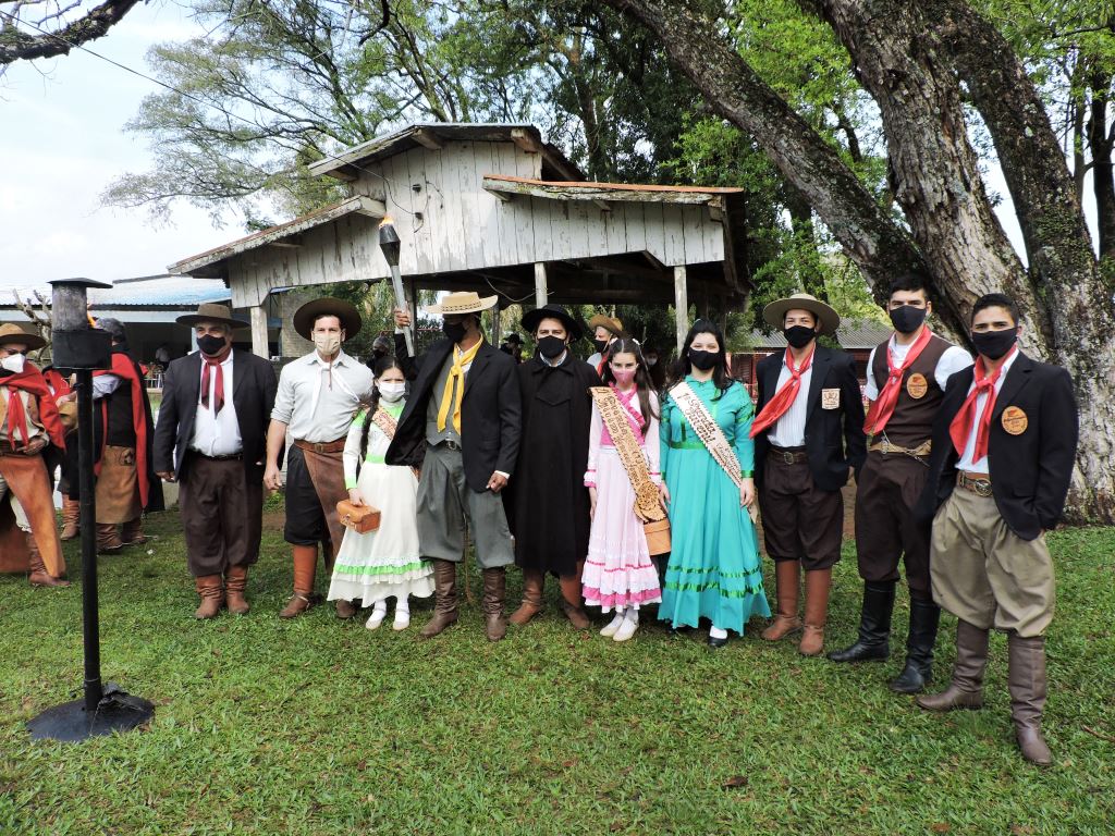 Festejos Farroupilhas - Chegada da Chama