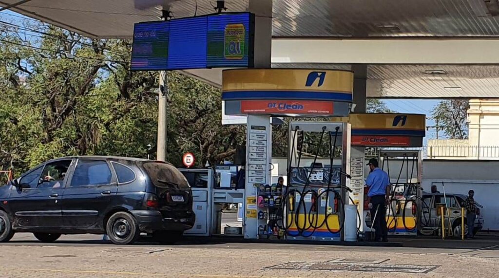 Postos foram vistados pelos técnicos do Procon