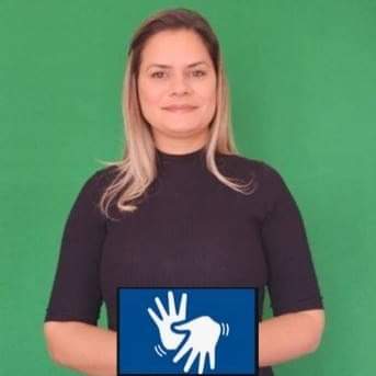 Josie, tradutora e atuante na inclusão em Alegrete