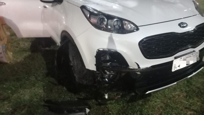 Motorista provoca grave acidente, deixa dois idosos feridos e foge do local sem prestar socorro Motorista provoca grave acidente, deixa dois idosos feridos e foge do local sem prestar socorro