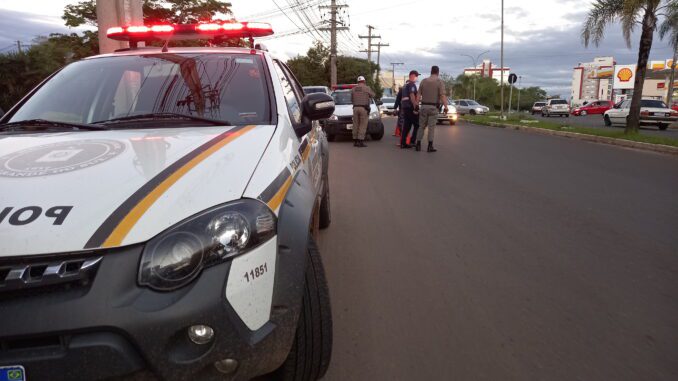 Homem é atropelado na Avenida Ibicuí em Alegrete Homem é atropelado na Avenida Ibicuí em Alegrete