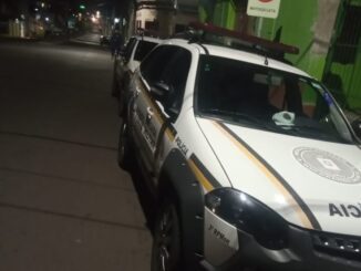 Assaltantes rendem funcionários para roubar farmácia na Cidade Alta