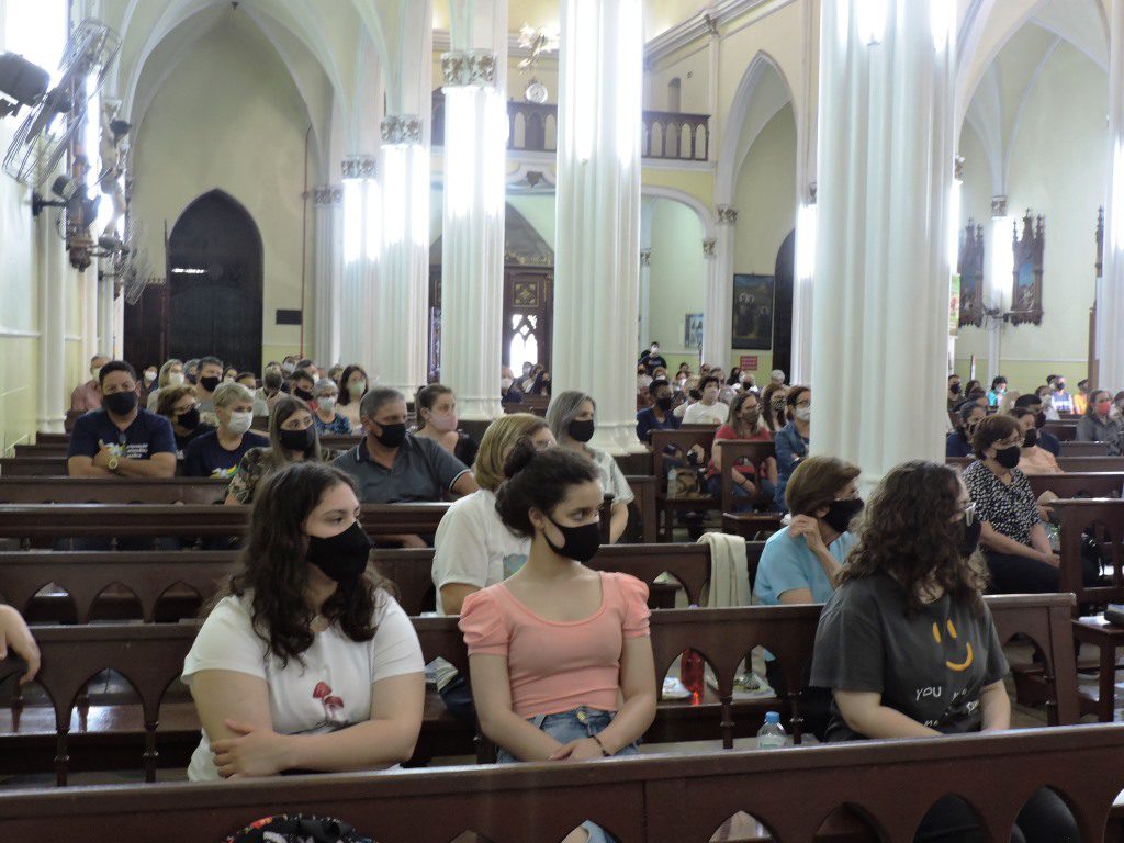 Igreja Matriz Nossa Senhora a Conceição - celebrou o dia da Padroeira do Brasil.