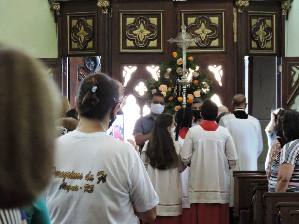 Igreja Matriz Nossa Senhora a Conceição - celebrou o dia da Padroeira do Brasil.