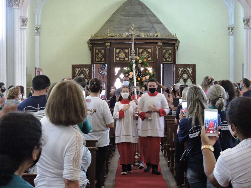 Igreja Matriz Nossa Senhora a Conceição - celebrou o dia da Padroeira do Brasil.