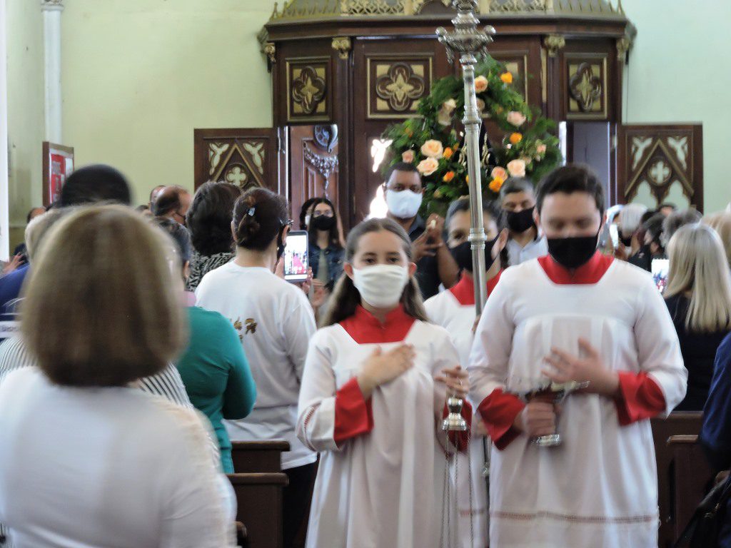 Igreja Matriz Nossa Senhora a Conceição - celebrou o dia da Padroeira do Brasil.