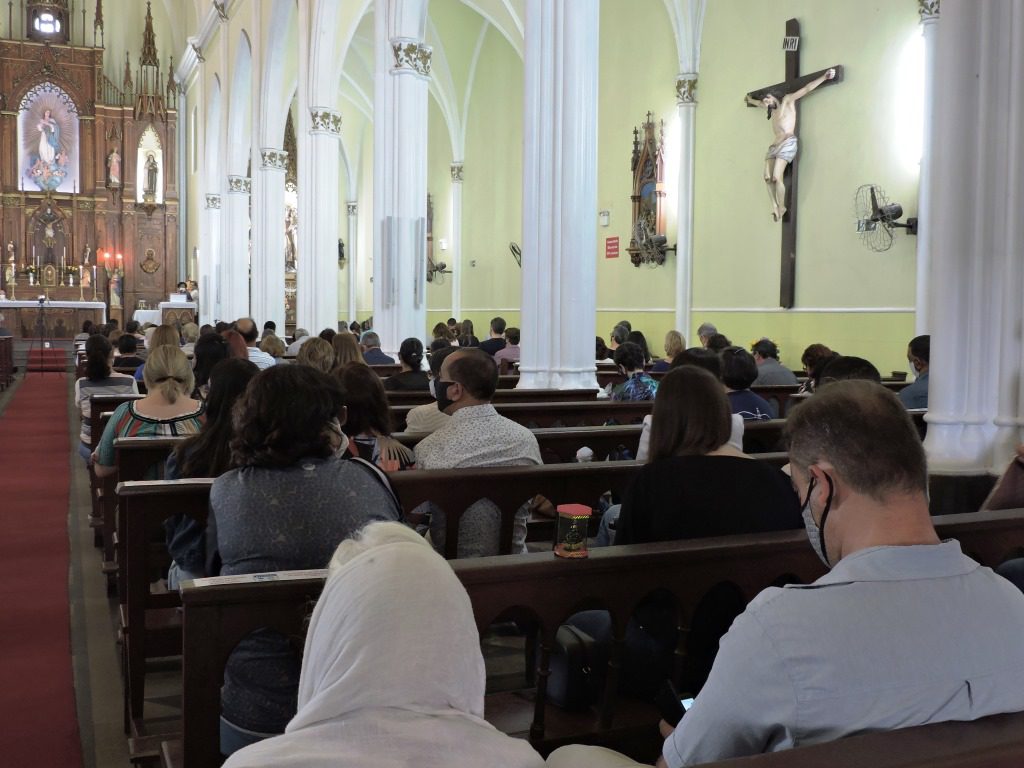 Igreja Matriz Nossa Senhora a Conceição - celebrou o dia da Padroeira do Brasil.