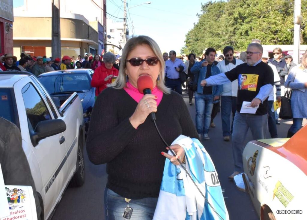 Elaine Fagundes, a mulher que representa a classe comerciária de Alegrete