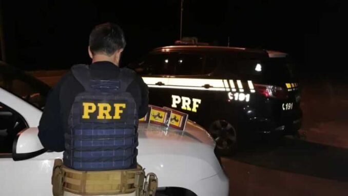 Casal alegretense é preso por tráfico de drogas na BR 290