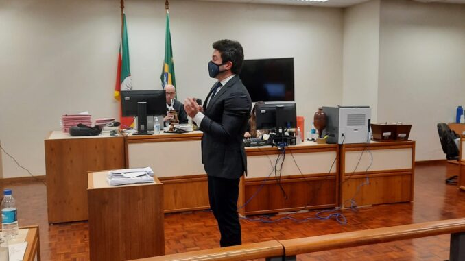 Júri absolve trio acusado de tentativa de homicídio no bairro Progresso Júri absolve trio acusado de tentativa de homicídio no bairro Progresso