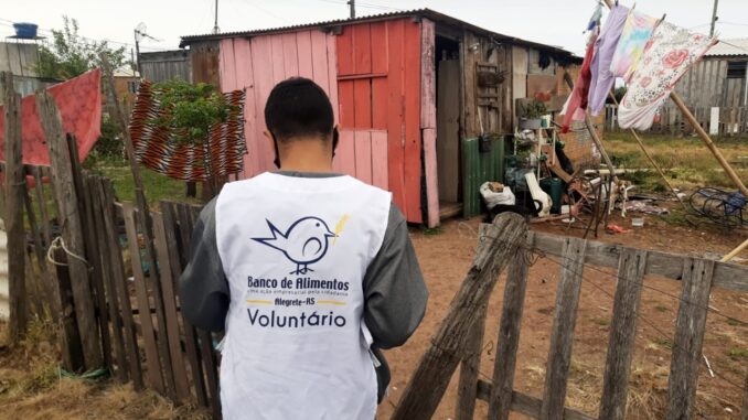 Foram 720 quilos de alimentos para famílias que vivem em áreas de risco Foram 720 quilos de alimentos para famílias que vivem em áreas de risco