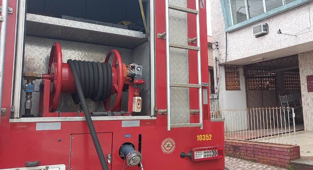 Princípio de incêndio mobiliza Bombeiros, no Centro, em Alegrete