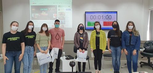 Alegrete terá duas representantes nas semifinais estaduais de evento de soletração em Inglês Alegrete terá duas representantes nas semifinais estaduais de evento de soletração em Inglês
