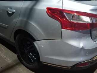 Siena provoca acidente e foge do local; veja o vídeo