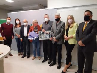 Diretoria provedora da Santa Casa apresenta projetos em reunião com Secretária de Saúde do RS