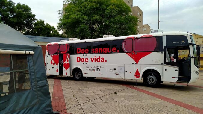 Ônibus do HEMORGS em Alegrete Ônibus do HEMORGS em Alegrete