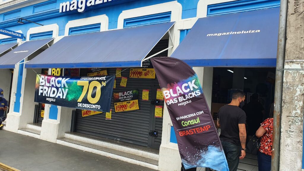 Black Friday movimentou o comércio, mas ficou muito aquém de outros anos