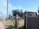 Incêndio, no bairro Macedo, mobiliza dois caminhões dos Bombeiros
