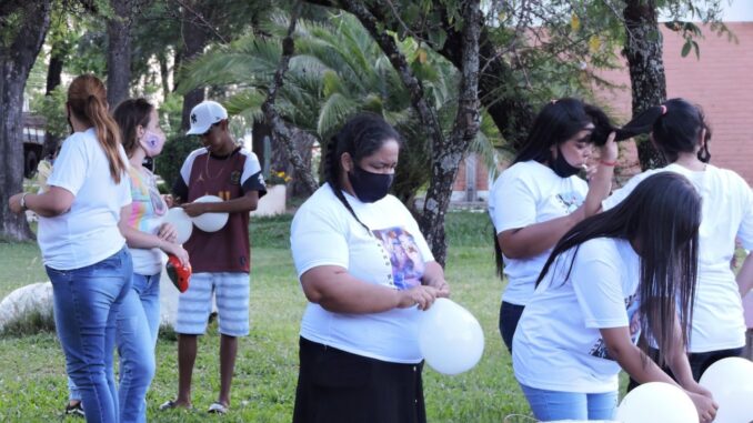 Jovem morto no lago dos Patinhos foi homenageado por familiares e amigos Jovem morto no lago dos Patinhos foi homenageado por familiares e amigos