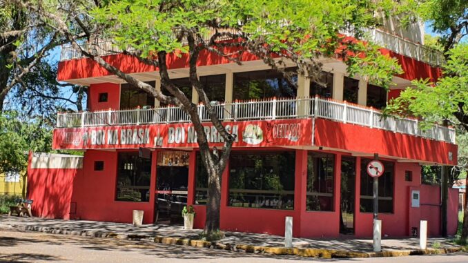 “Boi na Brasa vai falir se proibirem estacionamento no Parque”, diz comerciante “Boi na Brasa vai falir se proibirem estacionamento no Parque”, diz comerciante