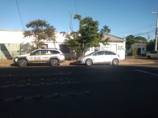 Acidente envolveu moto e carro na Bento Manoel