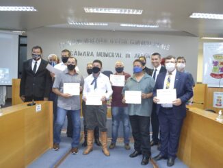 PMs aposentados são homenageados pela Câmara de Vereadores