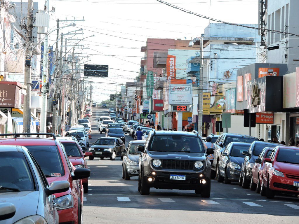 Lojas que abriram no feriado tiveram bom movimento