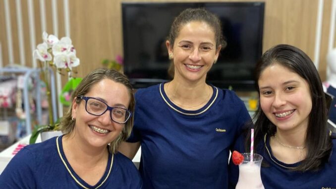 Presenteie com amor! Presenteie com a Loja Nadia Manganeli Confecções Presenteie com amor! Presenteie com a Loja Nadia Manganeli Confecções