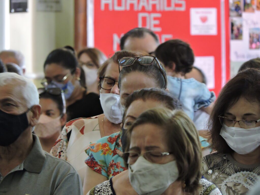 Muita devoção e fé na missa em homenagem à Padroeira de Alegrete