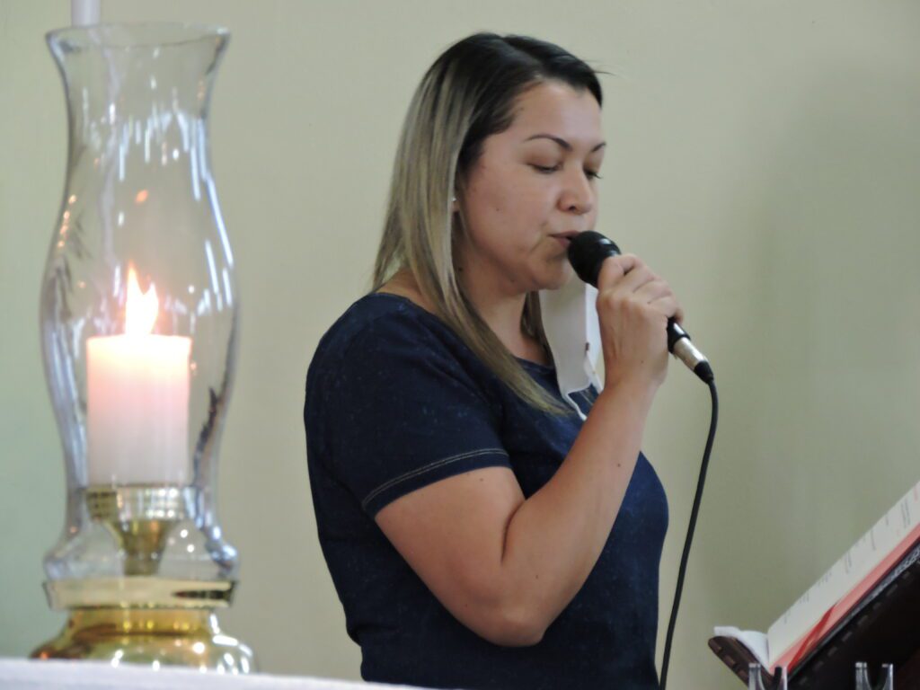 Muita devoção e fé na missa em homenagem à Padroeira de Alegrete