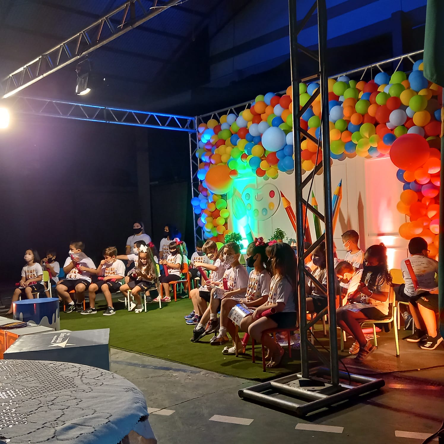 Colégio Divino Coração realiza cerimônias de conclusão para Educação Infantil, Ensino Fundamental e Ensino Médio