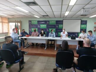 Reunião na Prefeitura sobre a ampliação do acesso do público a eventos